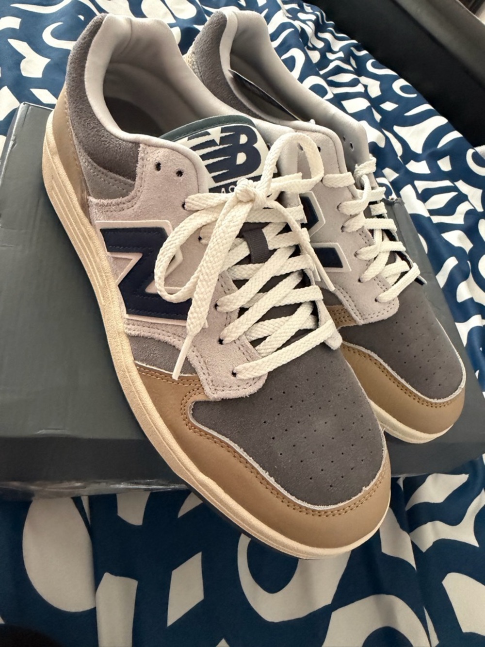 New Balance Men’s Gray, Tan & Navy Low-Top Sneakers - Picture 2 of 5